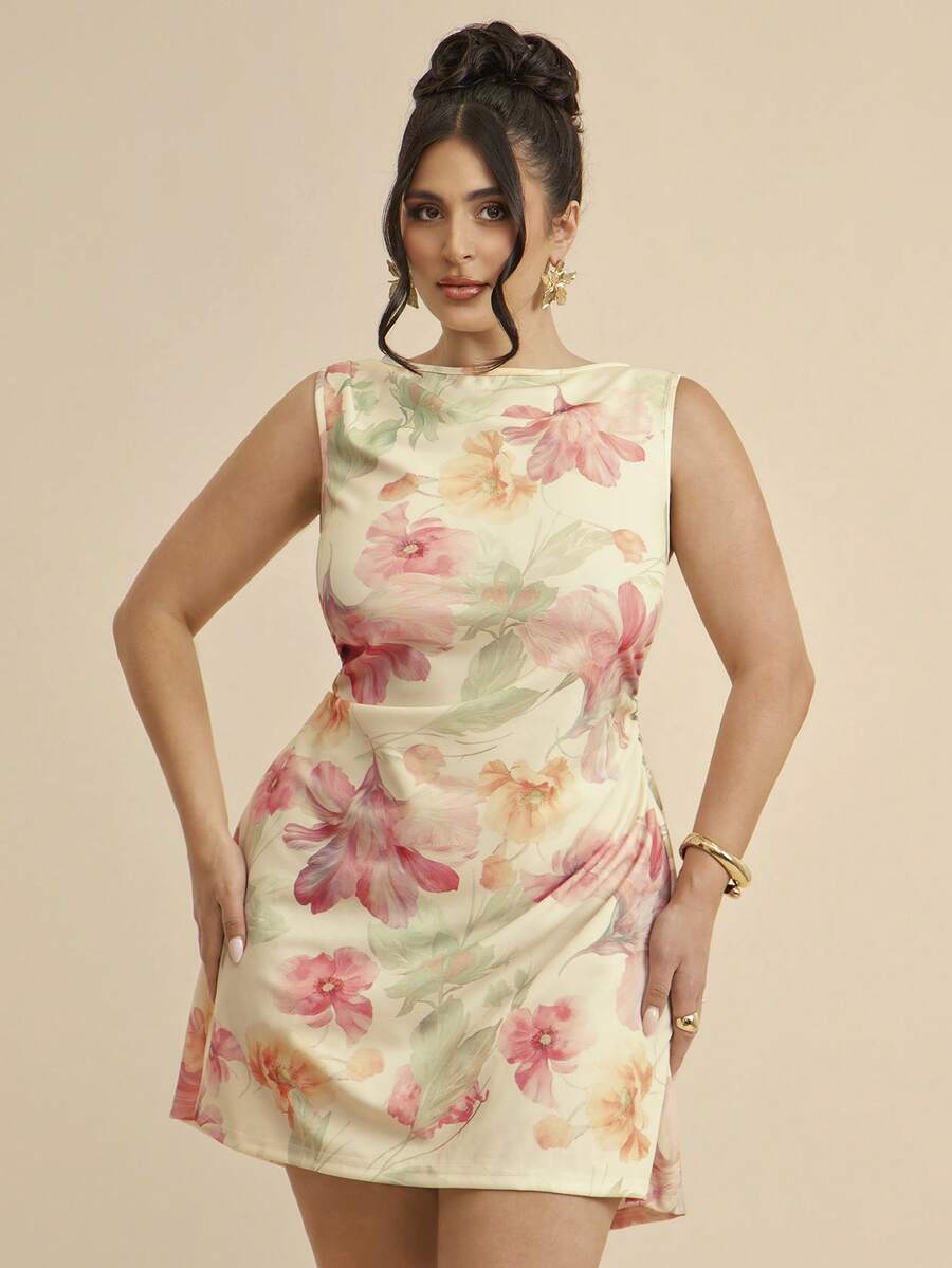 SHEIN BAE CURVE 度假风碎花印花褶皱腰身无袖休闲迷你连衣裙，适合约会和聚会