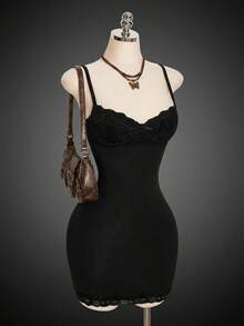 SHEIN ICON Y2K 夏季女士外出黑色性感夜店派对沙滩毕业典礼纯色蕾丝拼接修身吊带迷你连衣裙 - 黑色 - 查看 1