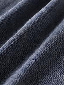 ROMWE MEN Jeans de mezclilla casual para hombres con bordado de cruz y efecto desgastado - Azul - Ver 3