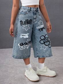 Young Girl Summer Y2k Urban Street Style Floral & Heart Graffiti Pattern Light Blue Denim Loose Wide-Leg Jeans For Kids Girls Spring/Summer Dailywear,Streetwear,Festival,Party,Beach,Birthday,Country,Girls Graduation,Casual,Summer Vacation,Graphic Jeans, 4-Years-Old,Casual,Summer Jean,Kawaii Jeans - Light Wash - View 5