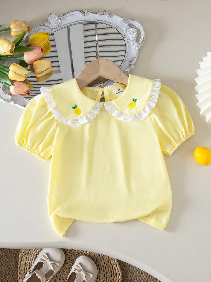 SHEIN Áo thun ngắn tay cho bé gái kiểu dễ thương màu vàng nhạt, cổ Peter Pan, viền bèo, thêu hình chanh, mặc thường ngày mùa hè - Nhiều màu - Xem 1