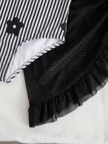 SHEIN Bộ đồ bơi một mảnh họa tiết hoa dễ thương kèm váy cho bé gái - Nhiều màu - Xem 3