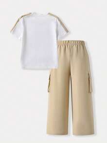 SHEIN Casuvi Kids 2件組少女休閒圓領寬鬆撞色復古美式字母可愛甜美短袖T恤＋淺藍色工裝褲，夏季居家、旅行、運動、戶外、日常穿著時尚套裝 - 卡其色 - 查看 2