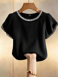 GlowEve CURVE Plus Size Faux Pearl Decor Round Neck Solid Color Elegant Short Sleeve Blouse - Black - View 3