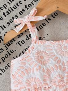 SHEIN 2件套女童夏季粉色甜美可爱清新韩版3D立体花卉提花柔软面料蝴蝶结无袖背心上衣+水洗蓝流苏牛仔短裤套装，适合日常外出、购物、上学、散步、公园野餐、游乐园、旅行、海滩、摄影、派对及其他室内外场合。 - 粉色 - 查看 3