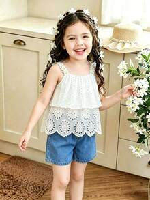Elladie kids 2 قطعة/مجموعة طقم فتيات بأسلوب كوري أنيق وحلو، توب كاميسول بطبقة مزدوجة من قماش مطرز بزهور ثلاثية الأبعاد ومفرغ + شورت كاجوال، زي أميرة عصري لحفلات العطلات وأعياد الميلاد والهدايا والسفر في الربيع والصيف - أبيض - مشاهدة 2