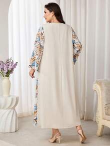 Al Najma 大码女式花卉图案褶皱设计优雅阿拉伯风格连衣裙 - 彩色 - 查看 3