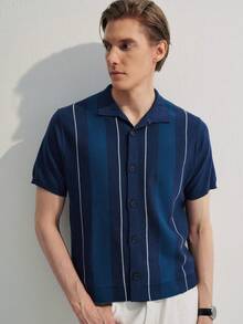 Manfinity CityGents Men's Contrast Stripe Print Button Front Short Sleeve Knit Top, Summer - Blue - View 3