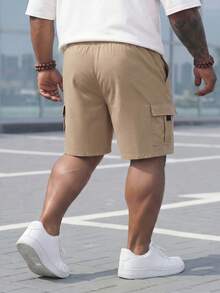 Manfinity Homme 大码男士工装短裤，适合通勤、旅行、休闲、周末郊游、户外活动和探险。这款百搭短裤是男士衣橱必备单品，也是送给男友或丈夫的绝佳礼物。 - 卡其色 - 查看 2