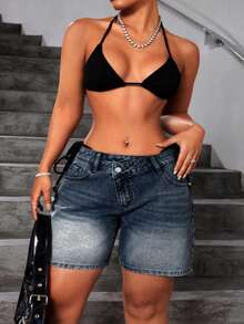 Slaydiva Plus Size Women Casual Asymmetric Waist Pocket Denim Shorts - Dark Wash - View 5