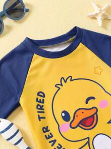 SHEIN 2pcs Baby Boy Knit Contrast Color Round Neck Cute Animal Pattern Casual Swimsuit Top And Swim Trunks Set - Multicolor - View 4