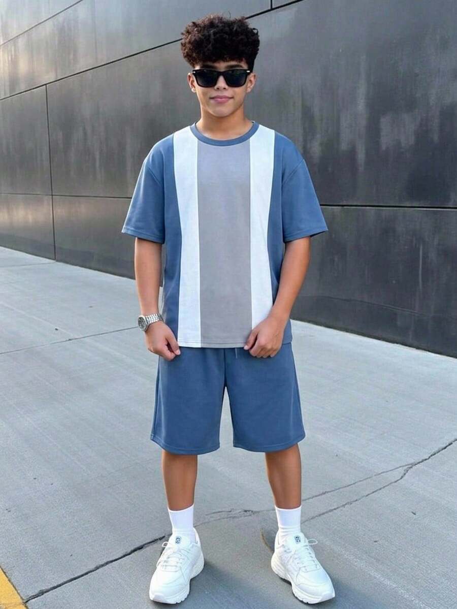 SHEIN 男童条纹圆领短袖T恤和短裤休闲套装 - 藍色 - 查看 1