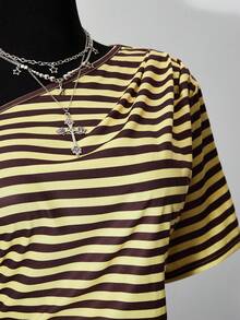 SHEIN ICON 大尺碼女款條紋不對稱肩T恤 - 黃色 - 查看 9
