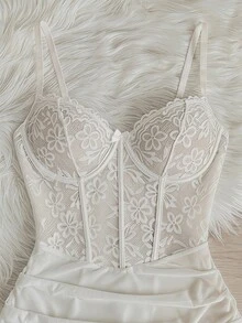 SHEIN MOD 花邊拼接網紗女性性感內衣連身裙2入組（鋼丝內衣＆裙子+G弦） - 白色 - 查看 5