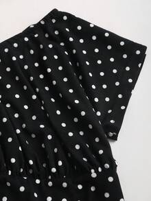 SHEIN Tall 甜美辣妹風黑白波點船領彈性修身短袖時尚百搭夏季新款女款T恤 - 黑與白 - 查看 5