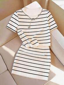 Franclia 女士时尚优雅简约条纹短袖T恤和迷你裙两件套 - 黑與白 - 查看 1