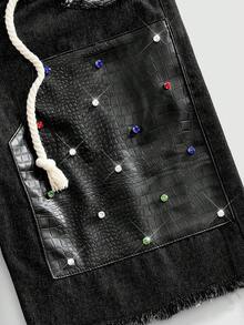 ROMWE MEN Street Life Men's Loose Denim Shorts With Sparkling Diamond Embellished Waistband And PU Leather Patchwork - Black - View 2