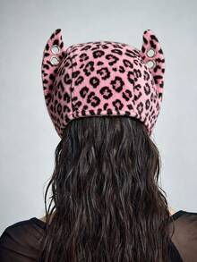 ROMWE Goth 1 chiếc mũ trùm đầu phong cách punk họa tiết da báo hồng, mũ trang trí sừng quỷ rỗng kim loại Y2K, mũ tai mèo mỏng bốn mùa - Mẫu báo màu hồng - Xem 5