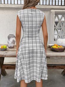 SHEIN Clasi Women's Fashionable Elegant Plaid Cap Sleeve Vacation Dress Office Black And White Checkered Summer - White - View 2
