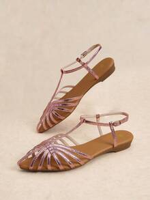 Rosivie Giày sandal nữ mũi nhọn đế bằng kiểu La Mã, chất liệu kim loại bóng bẩy, thiết kế rỗng thoáng khí, gót thấp chống trơn trượt, phong cách bohemian cho kỳ nghỉ, thích hợp đi biển hoặc đi làm. Hai đôi giày nữ. - Màu Hồng  Dưa hấu - Xem 8