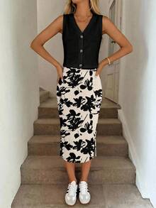 SHEIN LUNE Bộ đồ nữ gồm áo khoác cardigan cài nút và chân váy ngắn, thích hợp cho mùa xuân/hè. - Nhiều màu - Xem 3