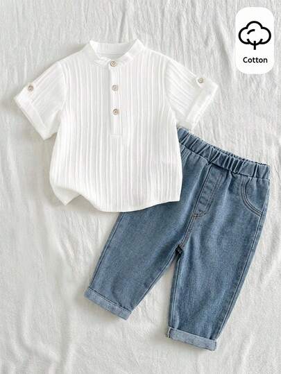 SHEIN Bộ 2 món cho bé trai, áo sơ mi cổ tàu màu trắng chất liệu vải có họa tiết và quần jean cạp chun, thích hợp cho mùa xuân/hè, mặc trong nhà, ngoài trời, hàng ngày, chơi thể thao, vui chơi, dự tiệc, chụp ảnh, nghỉ lễ.