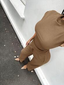 Shopreo 女士纯色立领褶皱上衣和系腰长裤休闲两件套 女士舒适休闲两件套 棕色两件套 女士罗纹两件套 舒适两件套 舒适两件套 卡其色两件套 女士度假套装 女士两件套休闲两件套 女士夏季套装 女士两件套 女士夏季套装 女士夏季两件套 女士套装 女士两件套流行套装裤两件套 休闲两件套 - 卡其色 - 查看 6