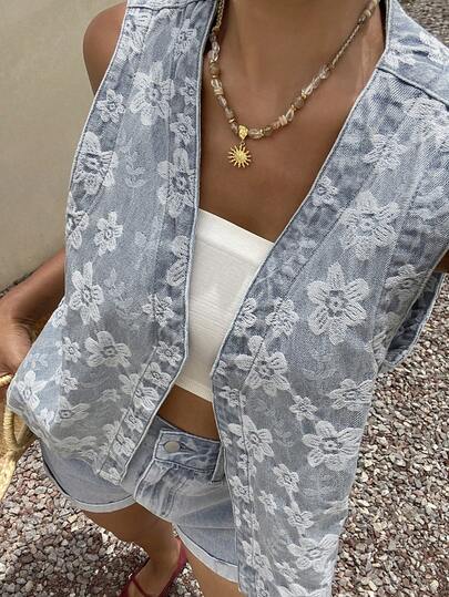 Livesso Bộ áo vest denim hở trước in hoa và quần short denim cho nữ