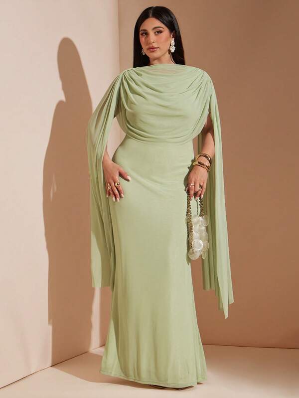 SHEIN BAE CURVE Plus Size Women's Green Dress With Flowing Scarf,Elegant Women's Light Green Drape Neck Maxi Dress With Flowing Sleeves Perfect For Special Occasions
Women's Chic Sage Green Maxi Dress Featuring A Draped Cowl Neck And Graceful Cape Sleeves
Stylish Women's Light Green Formal Maxi Dress With Unique Draped Detail And Long Flowy Sleeves For Evening