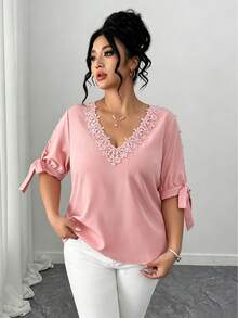 SHEIN CURVE+ Plus Size Women Embroidered Faux Pearl Button Decor Blouse - Pink - View 4
