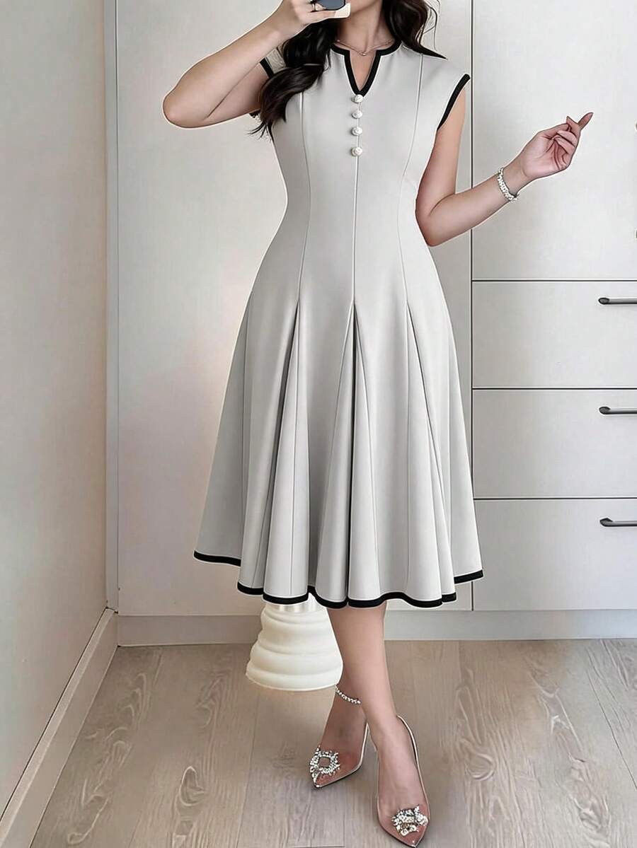 Feyla 女士V领纽扣设计优雅短裙