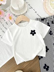 SHEIN Young Girls' Fashion Casual Minimalist White Printed T-Shirt And Black&Striped Knit Pants 2-Piece Set,Suitable For Outings,School,Vacation - Multicolor - View 3