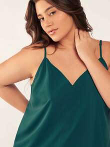 SHEIN BASICS Plus Size Solid Color Minimalist Camisole Top/Summer Cami Tops Green For Woman Women Top Curve Plain - Dark Green - View 6