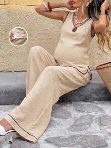 SHEIN This Two-Piece Maternity Set In Apricot Color Is Perfect For Spring And Summer. It Includes A Vest And A Pair Of Casual Trousers - Brown - View 1