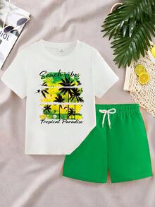 SHEIN Streecool Kids 两件套男童休闲椰树标语印花短袖T恤和短裤套装，适合夏季日常休闲穿着、假日海滩度假。 - 綠色 - 查看 6
