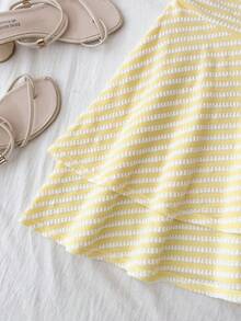 SHEIN Kids Teen Girls Cute Summer Yellow Beach Holiday Dress,Knitted Textured Stripes Halter Neck Tie Front Ruched Metallic Decor Tiered Ruffle Mini Dress - Yellow - View 6