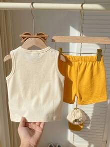 SHEIN 2件組 0-3歲嬰幼兒男女通用可愛動物印花背心上衣與短褲套裝 米色夏季休閒海灘舒適套裝 - 彩色 - 查看 3