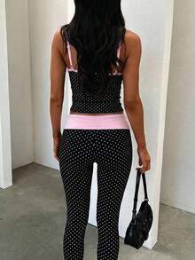 SHEIN EZwear Bộ áo hai dây và quần màu hồng mùa hè phối chấm bi đen trắng. - Nhiều màu - Xem 2