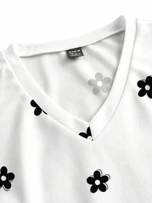 PopScrub Blusa informal minimalista con pequeñas flores dispersas - Multicolor - Ver 4