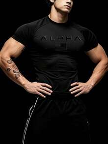 GymBeat 男友风男士休闲健身短袖T恤，印有美国国旗图案，透气轻便，适合健身房锻炼。 - 黑色 - 查看 3