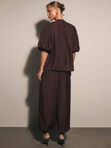 COSMINA Ensemble élégant 2 pièces pour femmes avec manches pétales plissées et coupe ample, polyvalent pour le printemps, l'été, l'automne, l'hiver, les trajets, le bureau, les sorties, les voyages de printemps, les vacances à la plage, la saison des mariages, invitée de mariage - Tabac - Voir 2