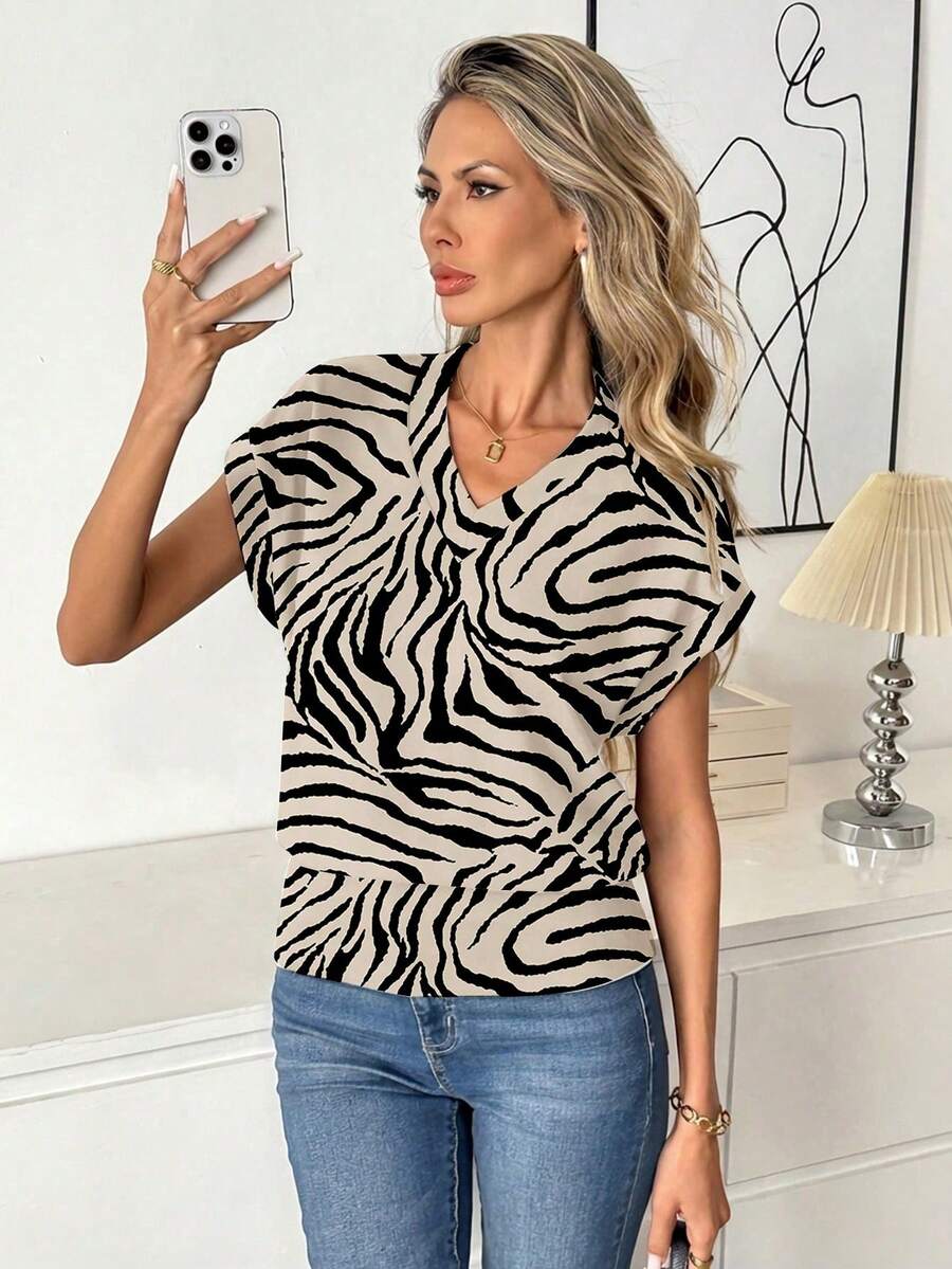 Easowa Women's V-Neck Printed T-Shirt, Versatile For Summer,Summer Top - Multicolor - View 1