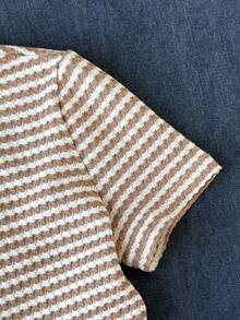 SHEIN Tween Girls' Knit Casual Minimalist Striped Textured Cropped Top, Suitable For Spring/Summer, Casual, Personalized Styling, Everyday Wear - Khaki - View 4