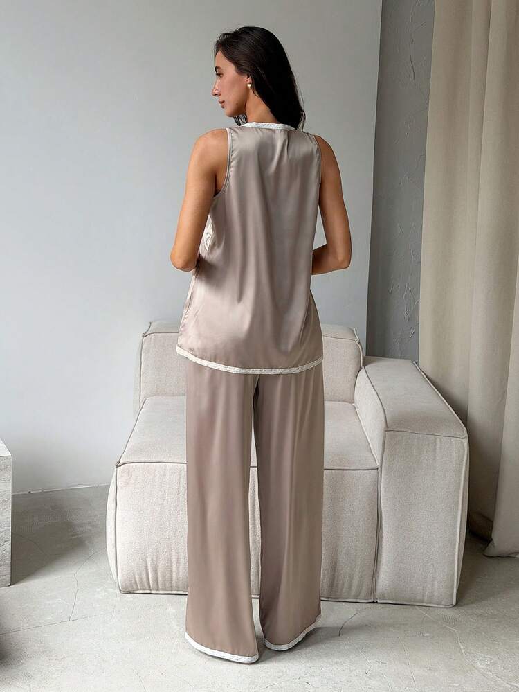 Women's Summer Contrast Lace Camisole And Pants Pajama Set