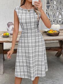 SHEIN Clasi Women's Fashionable Elegant Plaid Cap Sleeve Vacation Dress Office Black And White Checkered Summer - White - View 5