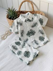 SHEIN 2件套男童休闲校服/度假印花衬衫短裤套装，适合通勤、上学、日常休闲、运动、演出、摄影、返校、度假、海滩等场合。 - 彩色 - 查看 1