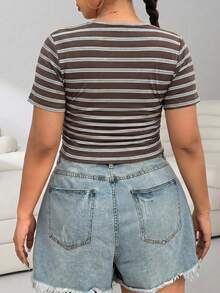 Solflare New Coffee-Colored Striped Ribbed Knit T-Shirt, Comfortable Soft Elastic Plus Size With Gathered Waist To Flatter Waistline, Suitable For Outdoor, Casual, Party, Commute, Music Festival, Thanksgiving, Mother's Day, Back To School, Graduation, Beach Vacation, High Street, Home Wear, Store Visiting, City Walk, Multi-Occasion Wear, Can Be Worn As Outerwear Or Layering - Multicolor - View 2