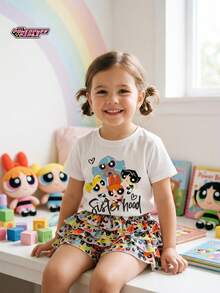 THE POWERPUFF GIRLS X SHEIN Maija Kids Set da 2 pezzi per ragazza con maglietta pullover a maniche corte in maglia morbida con scollo rotondo e fantasia, e gonna-pantalone a balze con vita elastica - Multicolore - Visualizzare 4