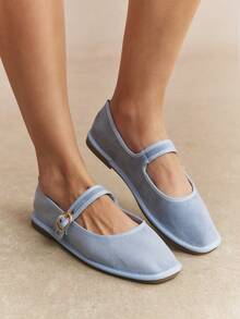 Rosivie Sepatu Loafer Datar Kasual Wanita dengan Desain Gesper, Serbaguna untuk Pemakaian Sehari-hari - Biru muda. - View 10