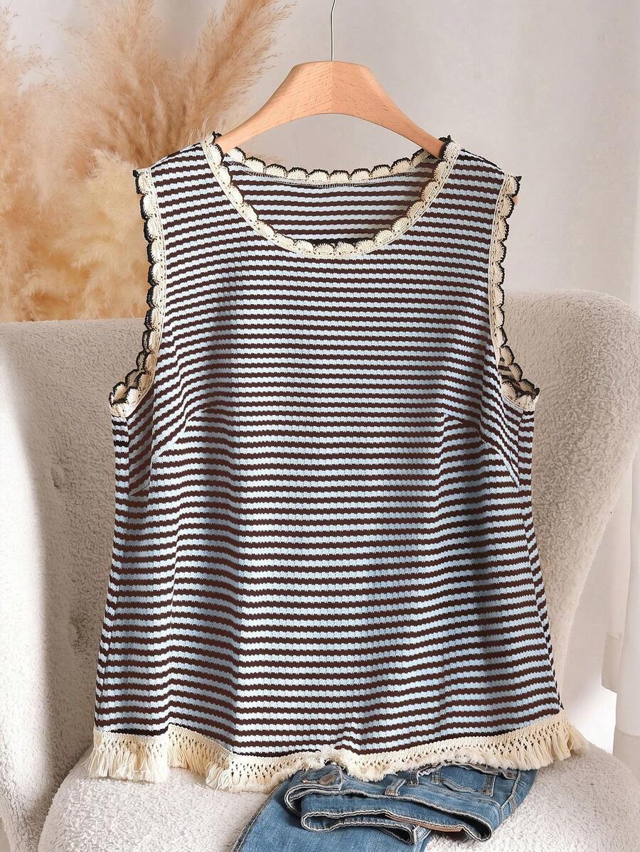 Story & Sage Women's Casual Coastal Chic French Vacation Camisole, Navy Blue And White Patchwork Lace Trim Fringe Hem, Spring/Summer Brunch